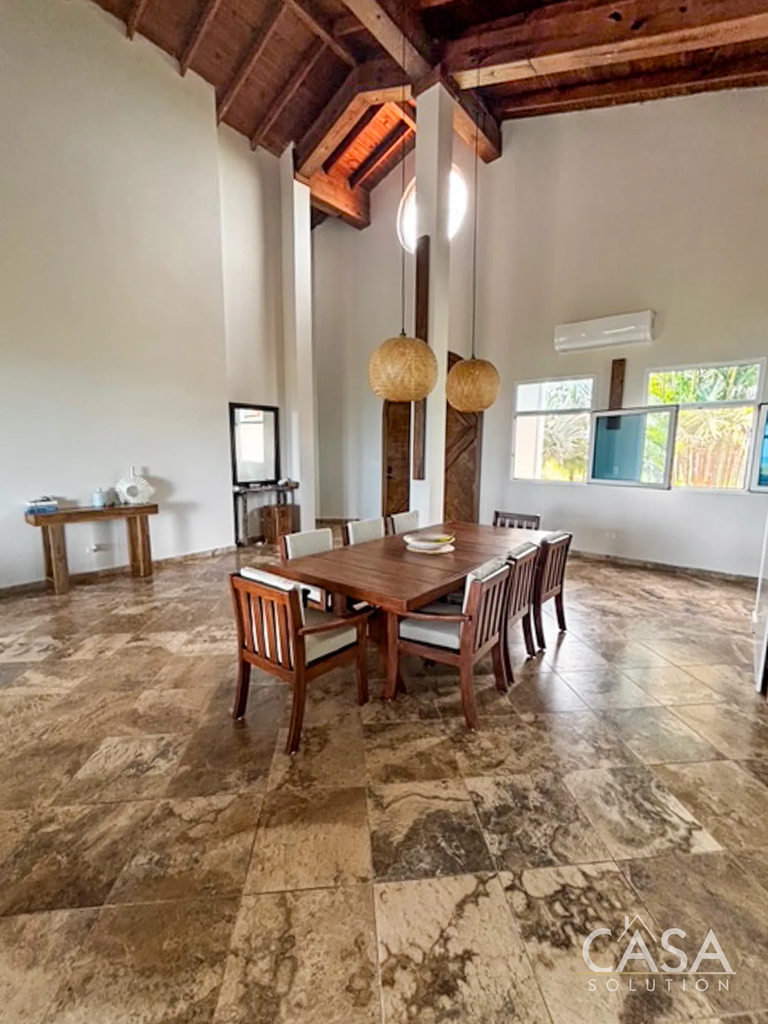Beachfront Mansion with Pool for Sale or Rent in Playa La Barqueta, Chiriquí photo 6