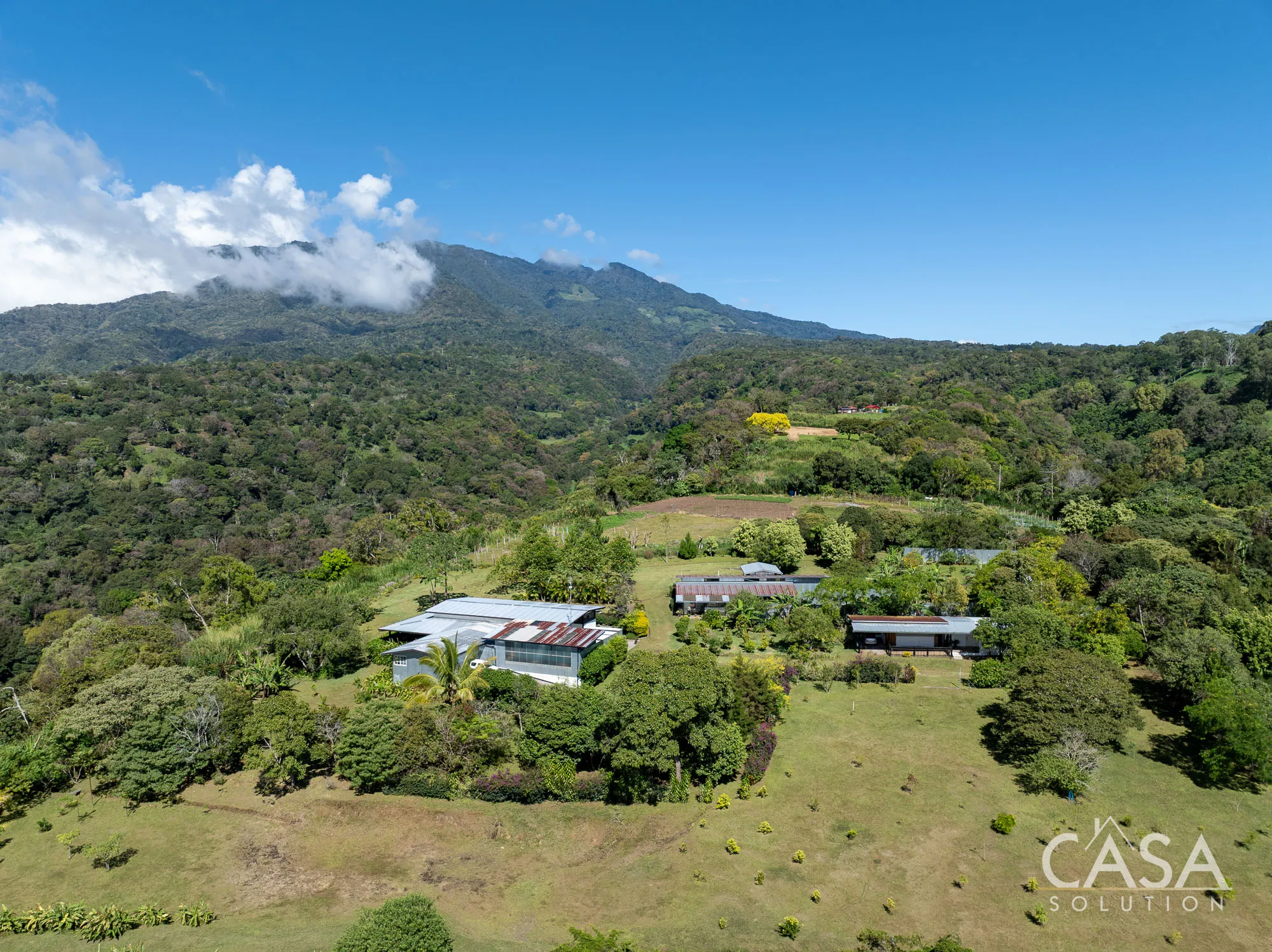 5.5-Acre Country Estate with Multiple Buildings For Sale Near Boquete photo 5