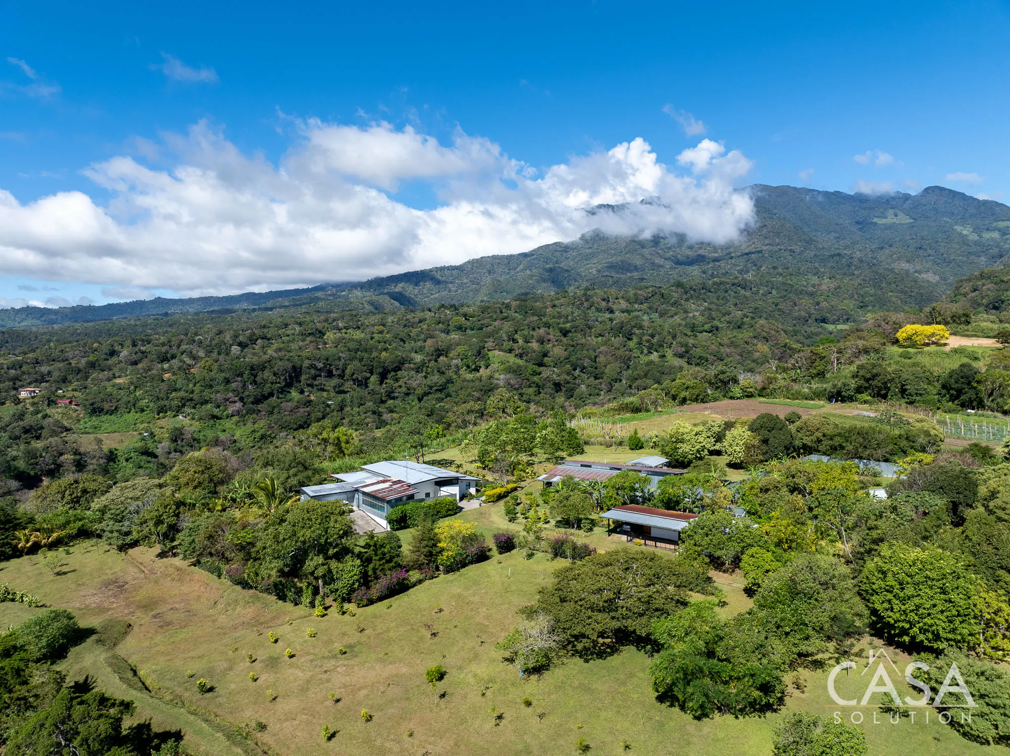 5.5-Acre Country Estate with Multiple Buildings For Sale Near Boquete photo 7
