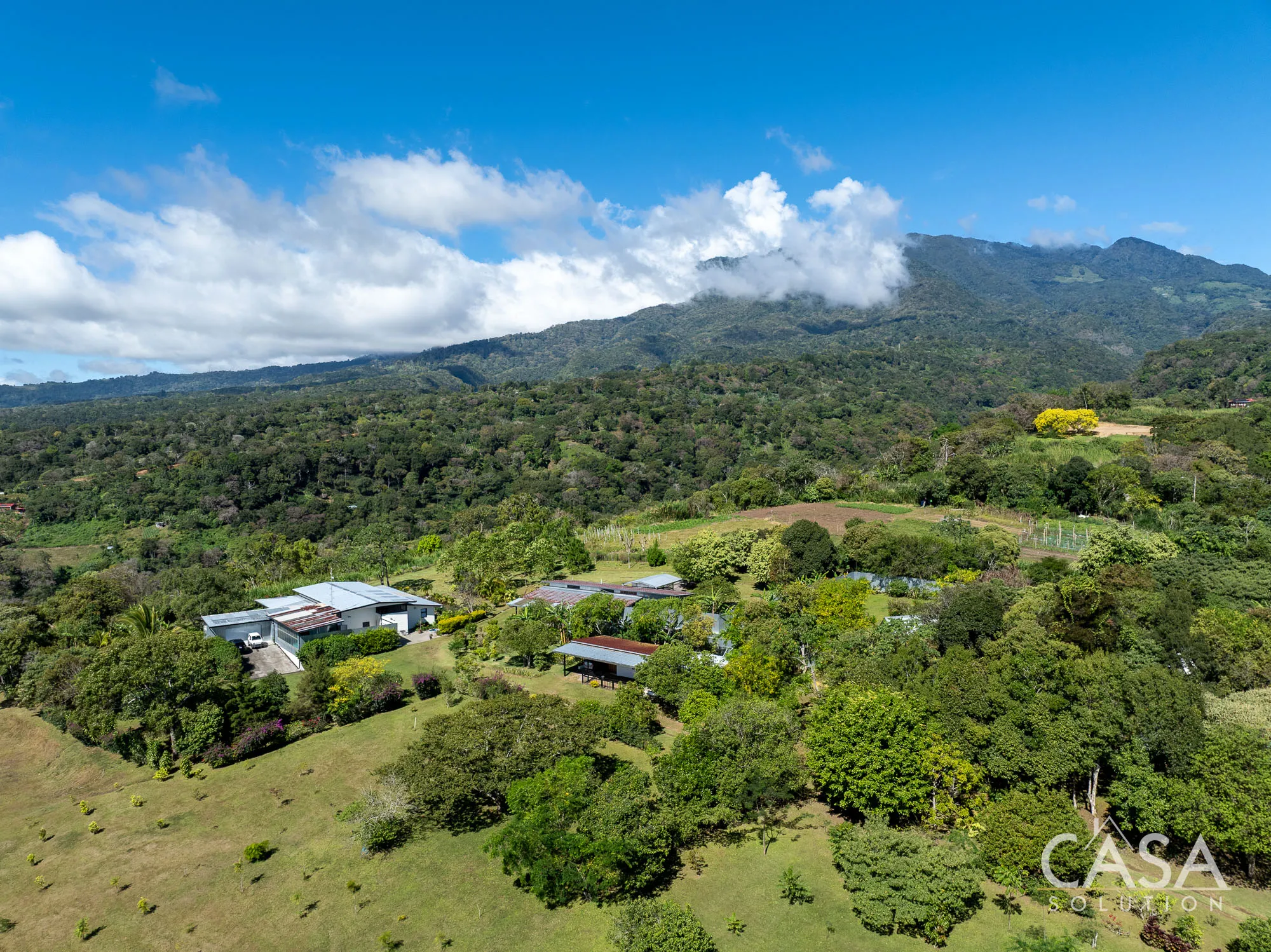 5.5-Acre Country Estate with Multiple Buildings For Sale Near Boquete photo 8