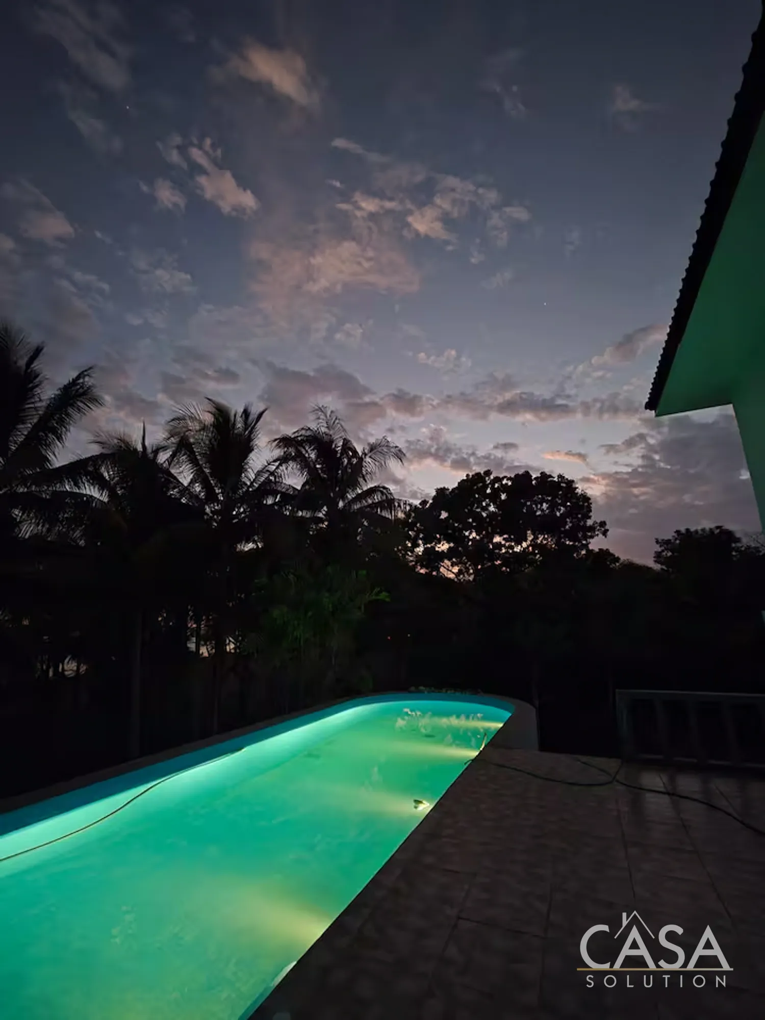 Beachfront estate home on 1.5 hectares in Playa Nanzal, Chiriquí, with 6 bedrooms, solar power, well water, pool, and direct ocean access photo 7