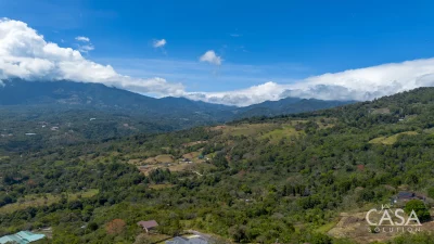 Mountain View lot for sale in Jaramillo Abajo, Boquete. Dual road access, Volcan Baru views –  10 minutes from town
