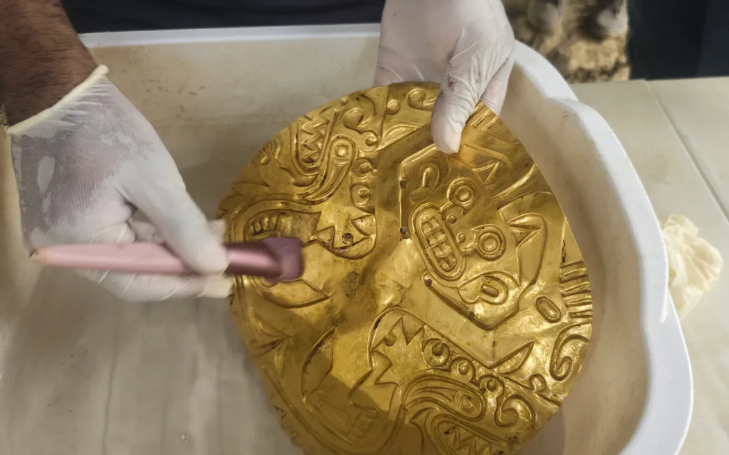 Gold, Power, and Legacy – 1,000-Year-Old Tomb Discovered in Central Panama