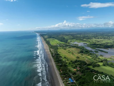 Beachside Home with Solar Panels on 2,347 m² Lot for Sale in Las Lajas, Chiriquí