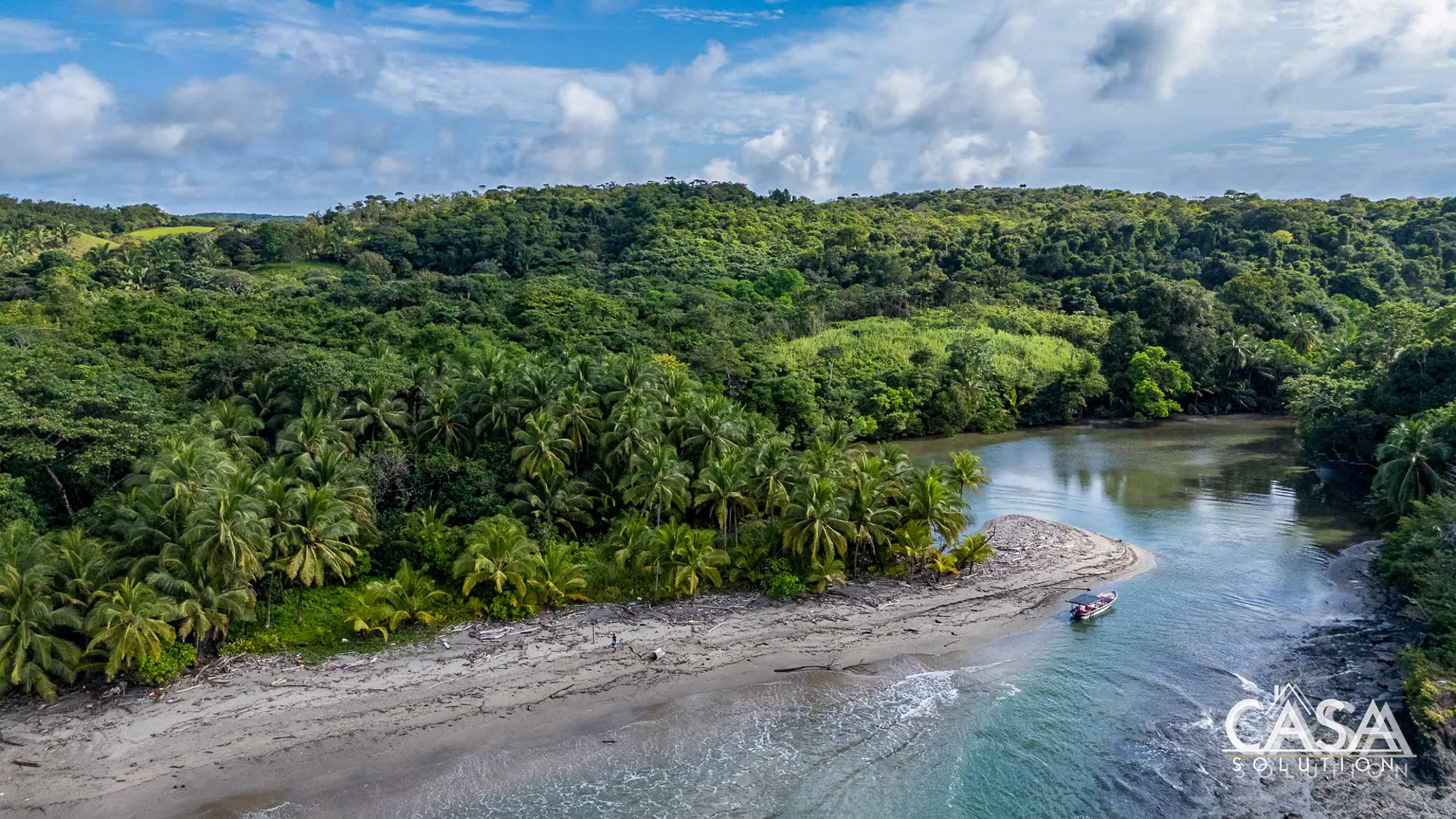Beachfront Surf Property for Sale in Playa Blanca, Isla Cébaco, Panama | Eco-Tourism Potential photo 3