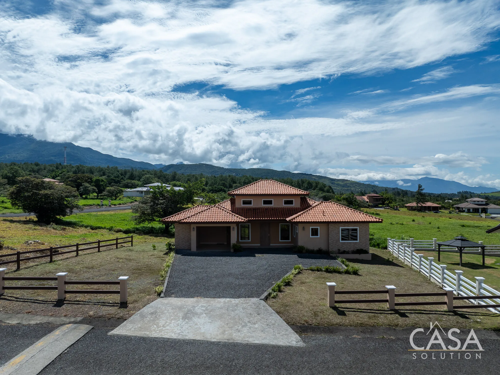 Excellent House on Great Lot for Sale in Boquete Country Club, Boquete, Chiriqui