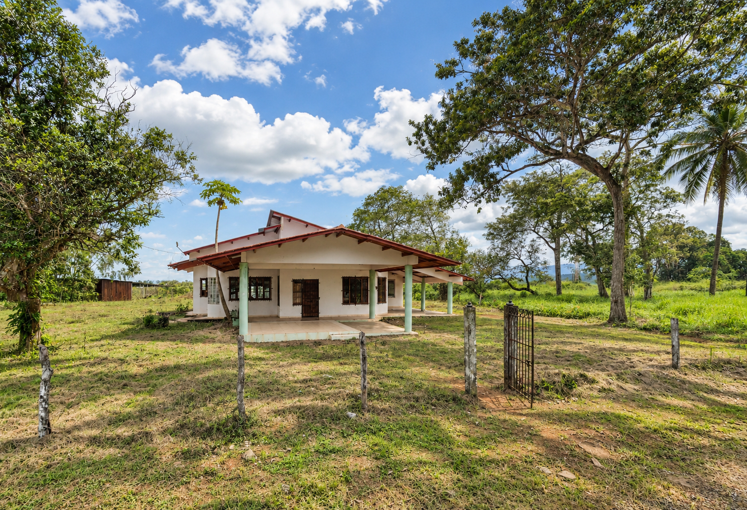 4-Bedroom Home on 1.85 Acres for Sale in David, Chiriquí